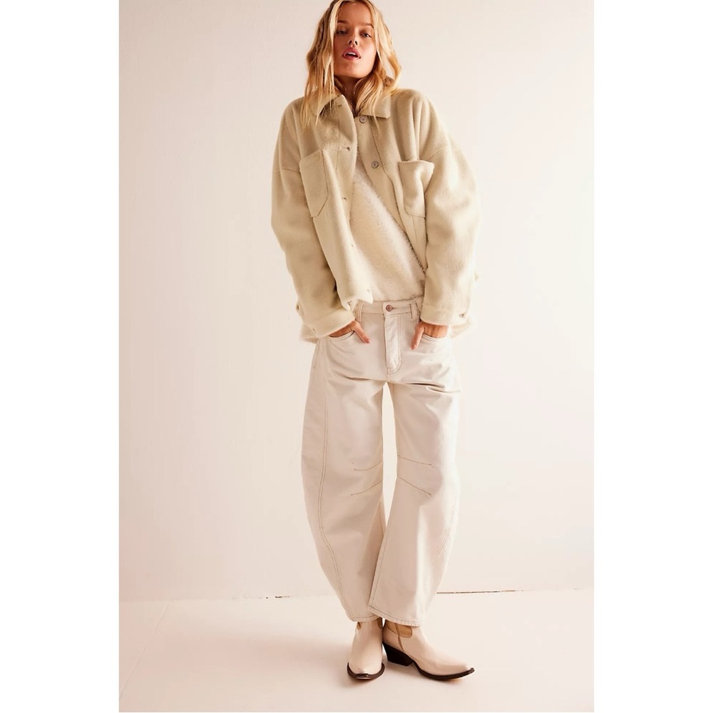 Free People Good Luck Barrel Jeans 29 Cream Milk Denim Curved Bow Leg Boho Chic - Picture 5 of 14